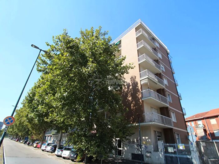 Appartamento trilocale in vendita in Corso Enrico Tazzoli, Torino