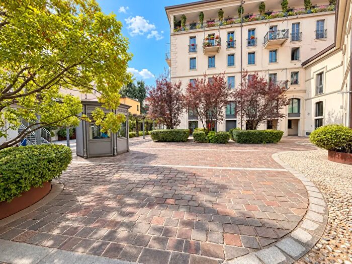 Appartamento bilocale in affitto in Via Paolo Sarpi, Milano