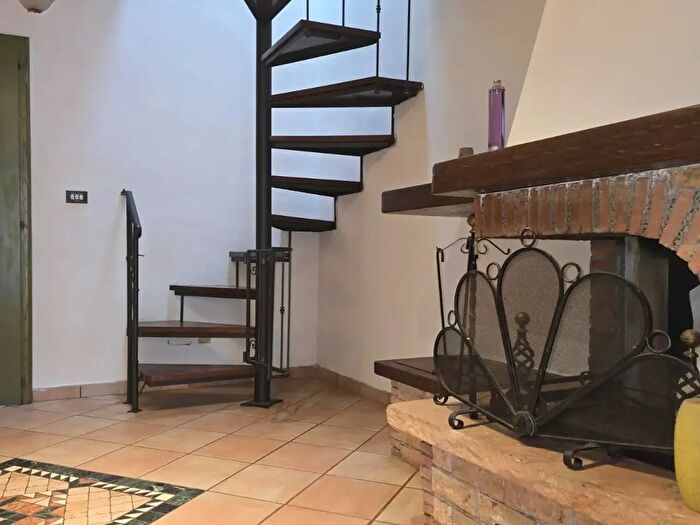 Appartamento trilocale in vendita in Staggia Si, Poggibonsi
