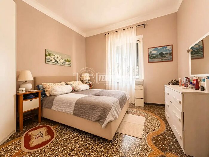 Appartamento con 5 locali in vendita in Corso Luigi Andrea Martinetti, Genova