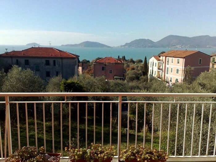 Appartamento quadrilocale in affitto in VIA FIASCHERINO TRAV, La Serra Tellaro, Lerici