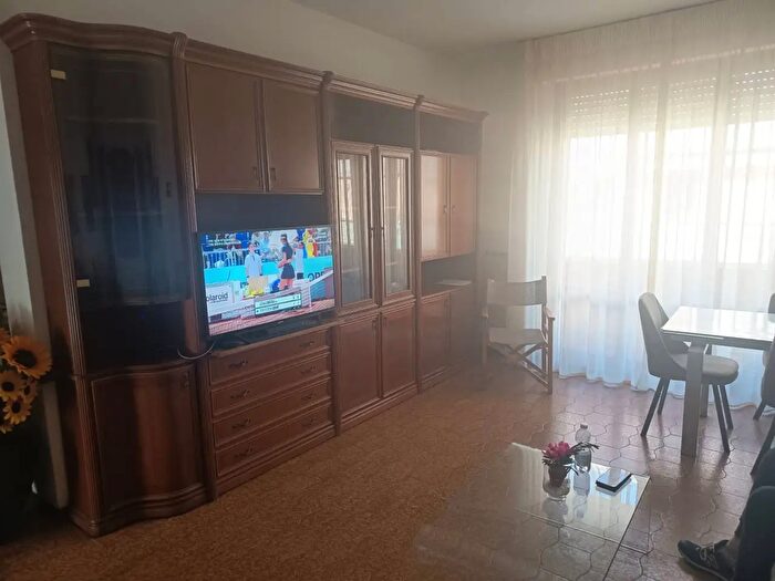 Appartamento con 5 locali in vendita in Via Michelangelo Buonarroti, Cascina
