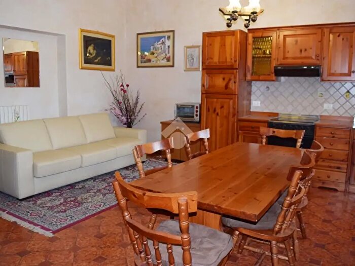 Appartamento trilocale in vendita in Via Selve Piane, Tagliacozzo