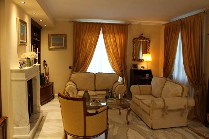 Casa con 5 locali in affitto in Via Ammiraglio Morin a, Forte Dei Marmi