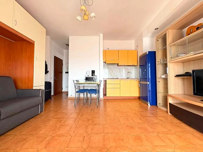 Appartamento monolocale in vendita in Via C Porta, Legnano