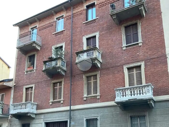Appartamento quadrilocale in vendita in Via Cumiana, Torino