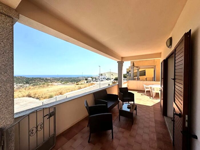 Appartamento trilocale in vendita in Via Saba, Budoni