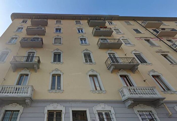 Appartamento con 5 locali in affitto in Corso Regina Margherita, San Donato, Torino