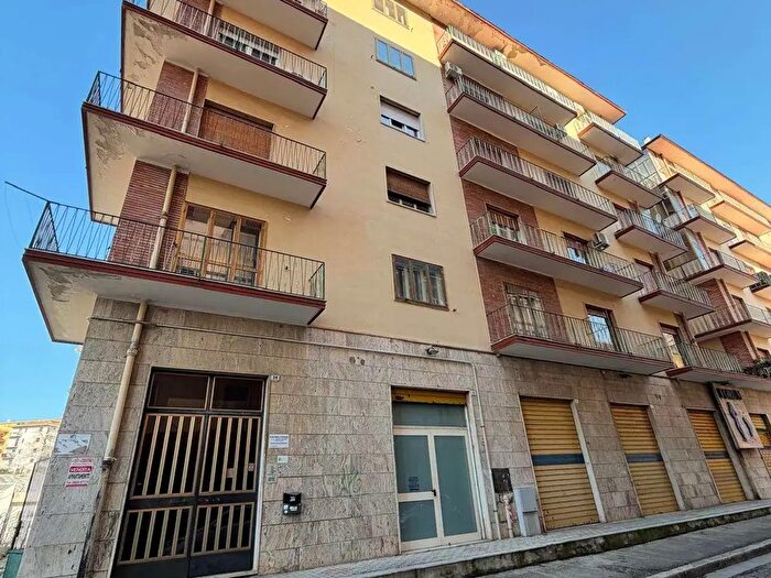 Appartamento trilocale in vendita in Via Munanzio Planco, Benevento