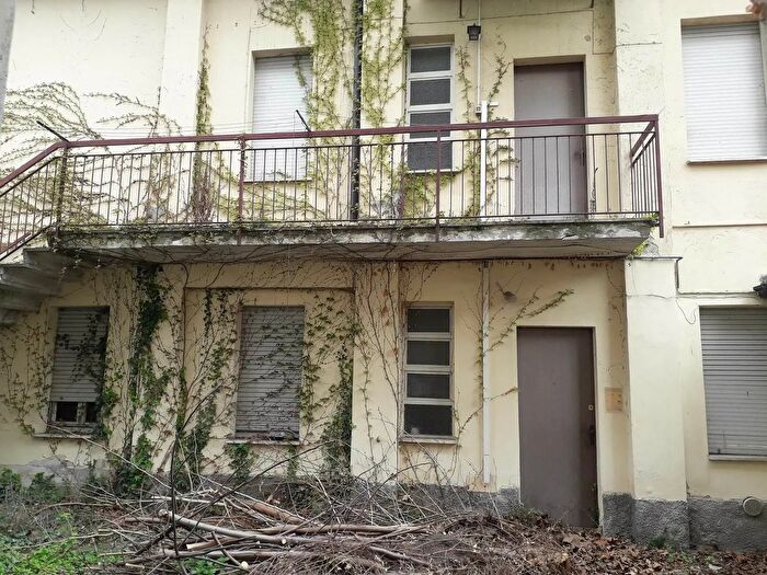 Casa con 6 locali in vendita in Crema