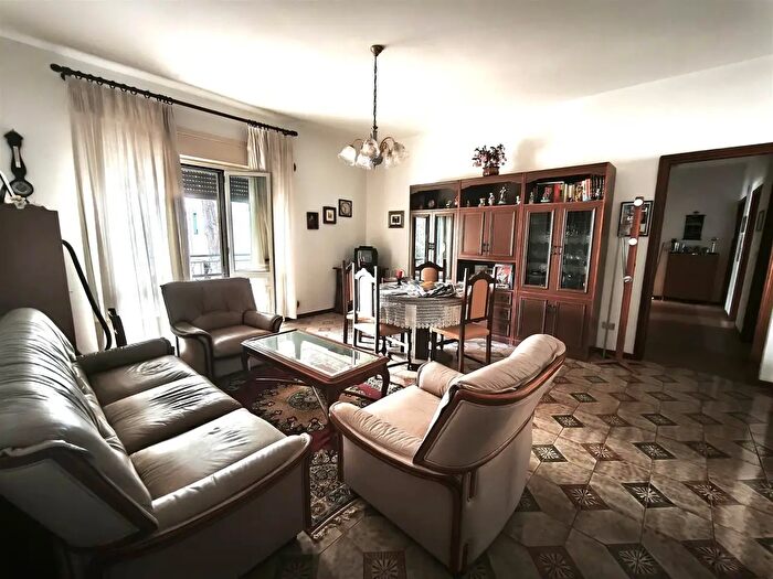 Appartamento quadrilocale in vendita in Via Vecchia San Sperato, Reggio di Calabria