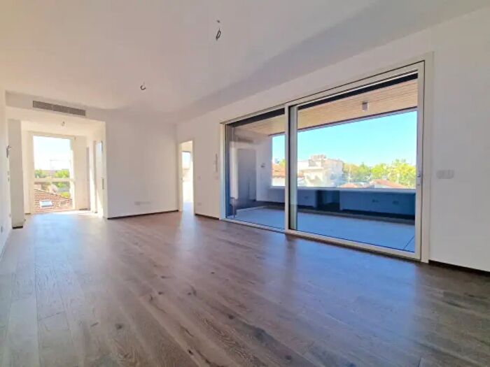 Appartamento con 5 locali in vendita in Viale Ugo Bassi, Riccione