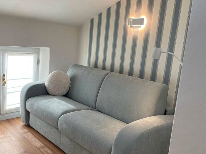 Appartamento monolocale in affitto in Via Lecco, Porta Venezia, Milano