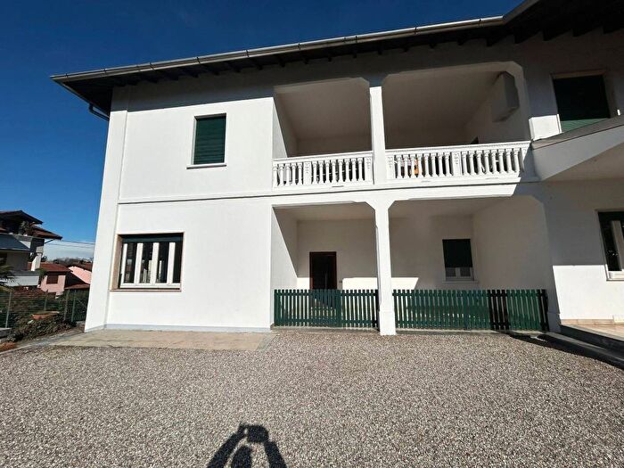 Appartamento bilocale in affitto in Via SantAnna, Besnate