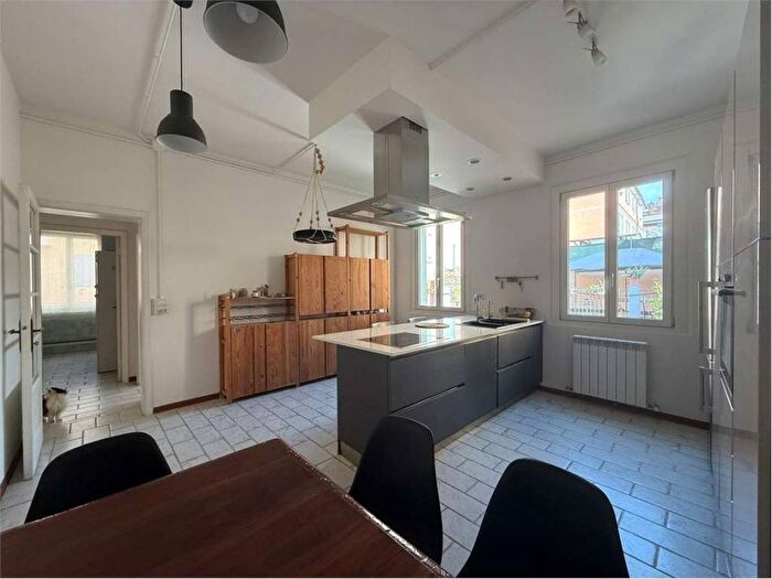 Appartamento quadrilocale in affitto in via ugo sbrilanci, Centro Storico, Carpi