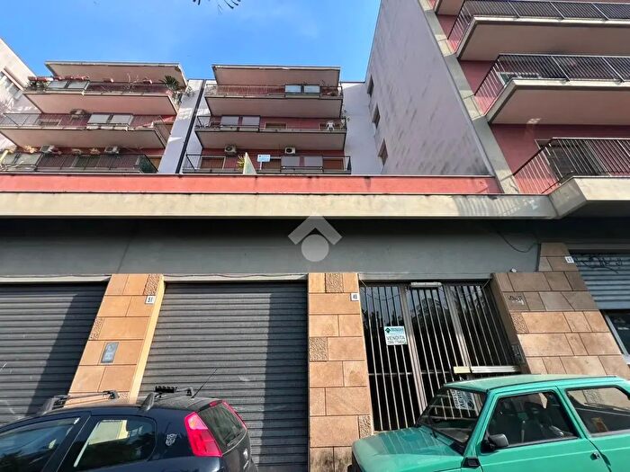 Appartamento con 5 locali in vendita in Via Teatro, Giarre