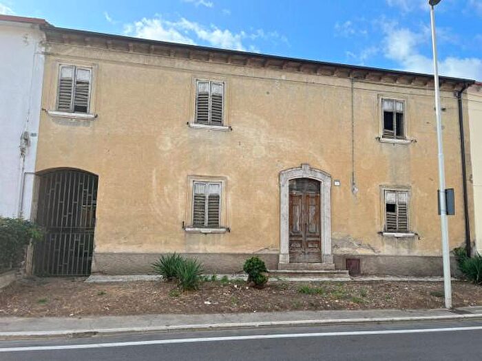 Casa quadrilocale in vendita in Via Roma, Attigliano