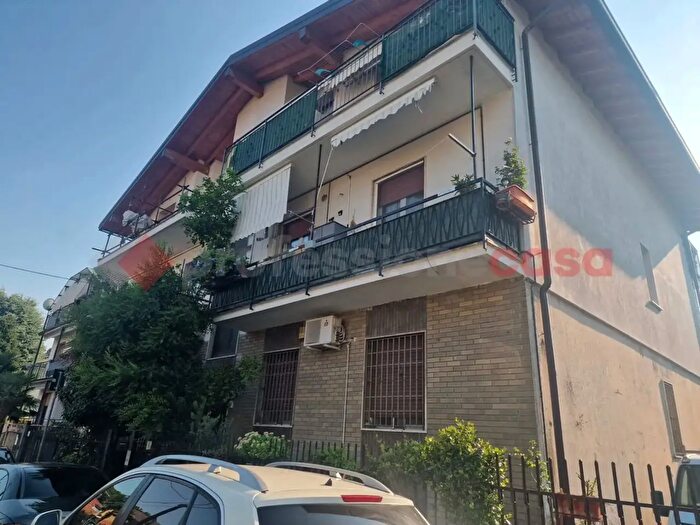 Appartamento trilocale in vendita in Via Ticino, Senago