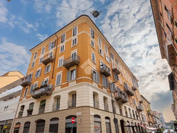 Appartamento bilocale in vendita in Via Bezzecca, Milano