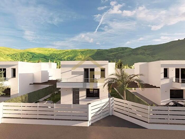 Casa con 5 locali in vendita in Via Calarossa, Terrasini