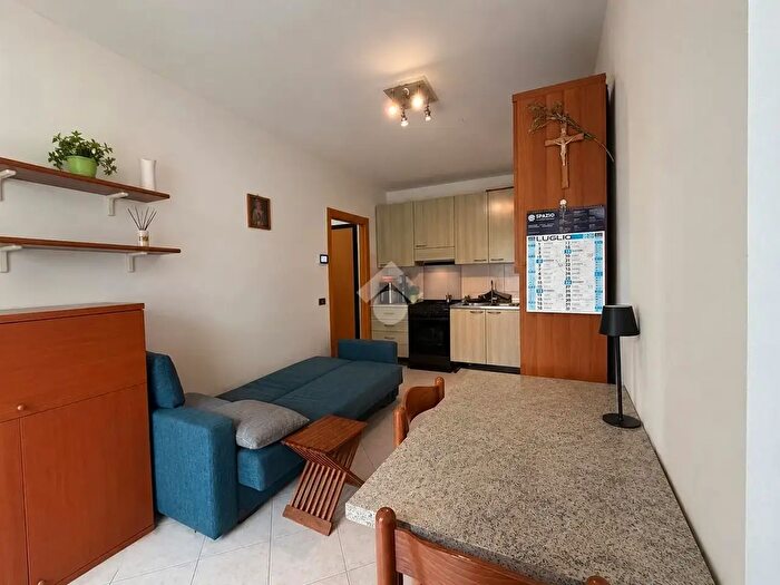 Appartamento trilocale in vendita in Via Paludi, Trento