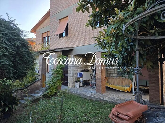 Casa con 16 locali in vendita in Uopini Si, Monteriggioni