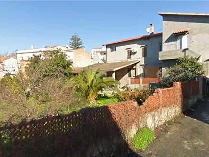 Casa con 12 locali in vendita in Cuglieri