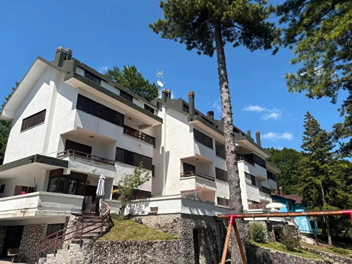 Appartamento trilocale in vendita in Via degli Appennini Snc, Rieti