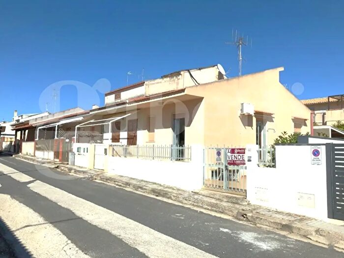 Casa trilocale in vendita in Via Venezia, Santa Croce Camerina