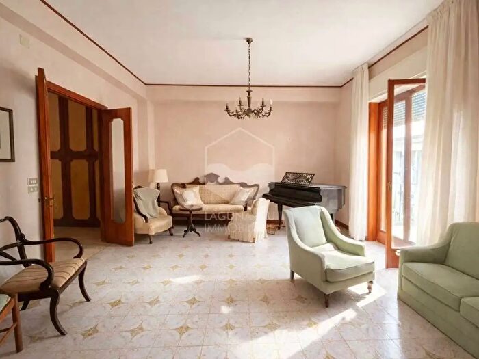 Appartamento quadrilocale in vendita in Via dello Sbarco, Marsala