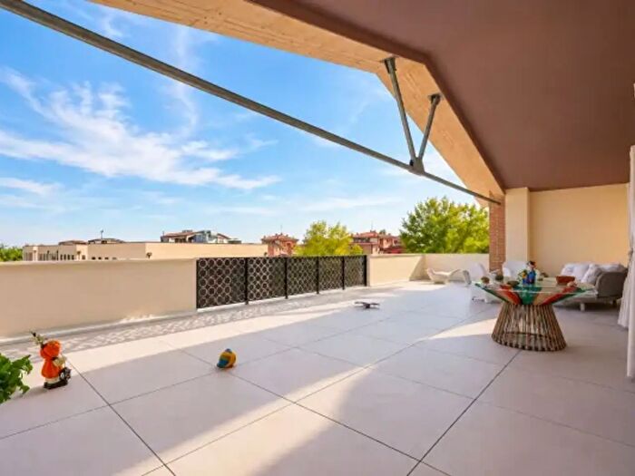 Appartamento con 5 locali in vendita in Via Luchino Visconti, Sant'Ilario D'Enza