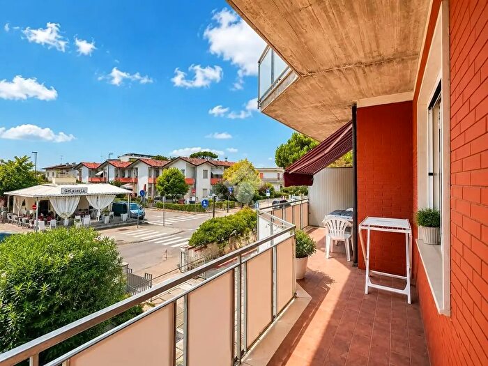 Appartamento bilocale in vendita in Viale Romagna, Ravenna