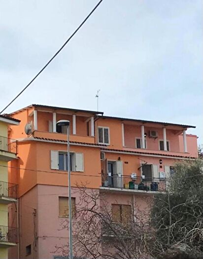 Appartamento con 8 locali in vendita in Via Pastorino, Ozieri