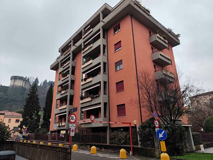 Appartamento bilocale in affitto in Via Camillo Biseo, Crocifissa di Rosa, Brescia