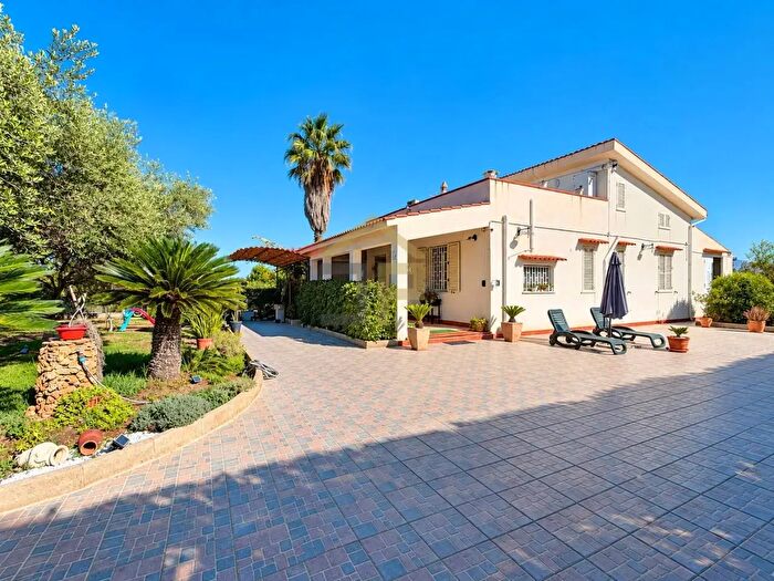 Casa con 6 locali in vendita in Contrada Passarello, Partinico