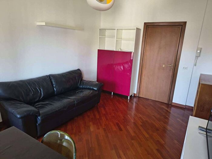 Appartamento bilocale in affitto in via Lattanzio, Lodi Brenta, Milano