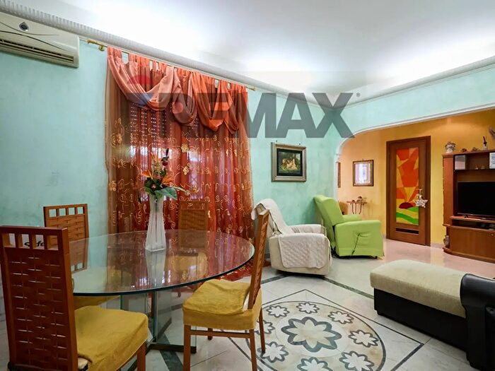 Appartamento trilocale in vendita in Via Prenestina, Roma