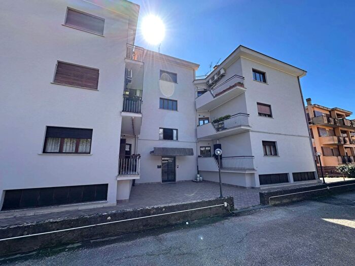 Appartamento trilocale in vendita in Colleferro