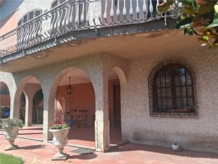 Casa con 12 locali in vendita in Santa Croce Sull'Arno