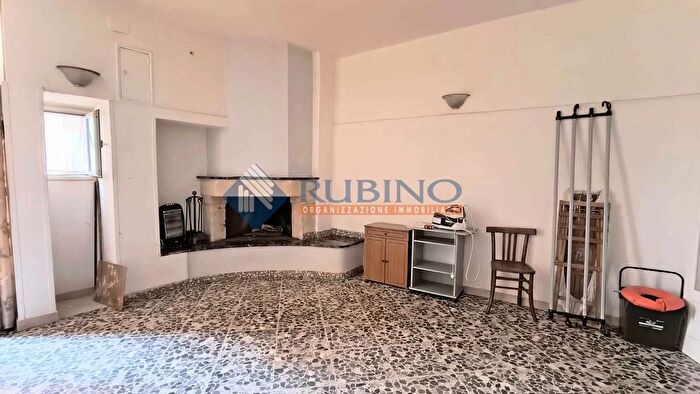 Appartamento quadrilocale in vendita in Via Giuseppe Giusti, Fasano