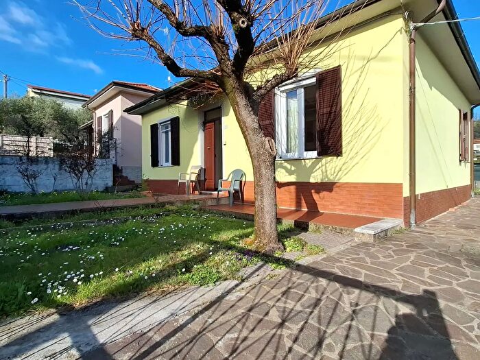 Casa con 5 locali in vendita in Via Ratti, Santo Stefano Di Magra