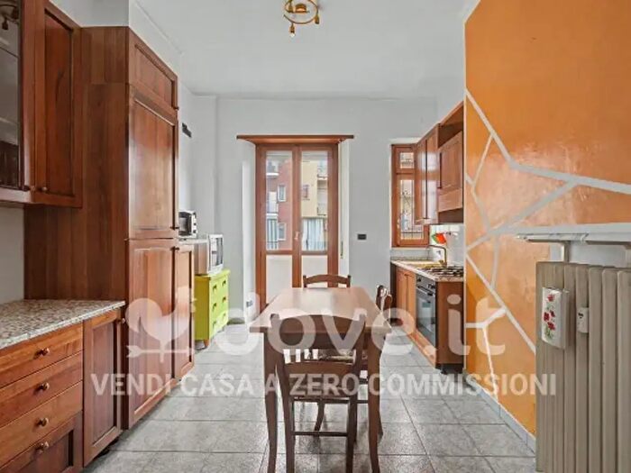 Appartamento trilocale in vendita in Via Roccaforte, Torino