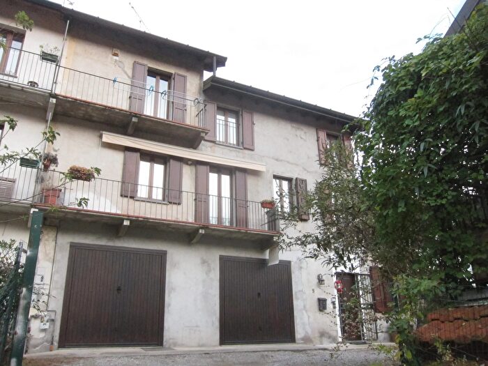 Appartamento in vendita in Vergiate Varese Lombardia Italia, Vergiate