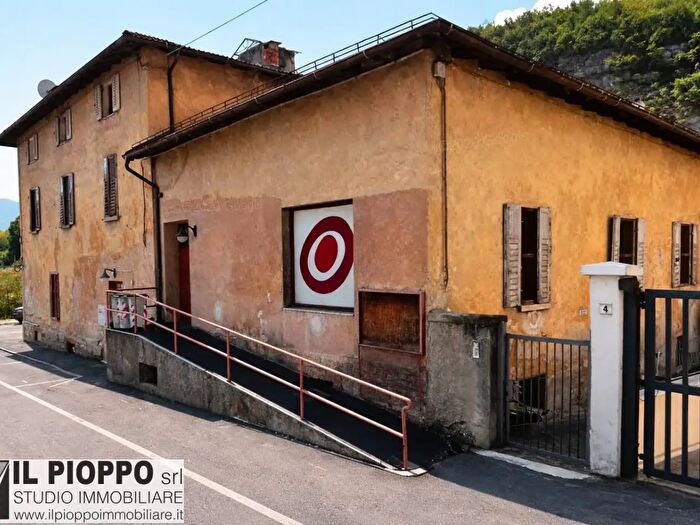 Case in Vendita e in Affitto - 3