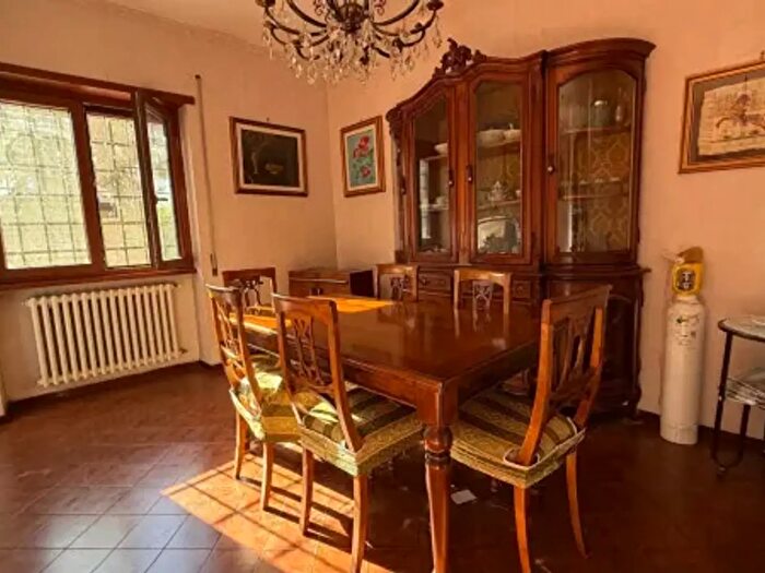 Appartamento trilocale in vendita in Via Egidio Garra, Roma