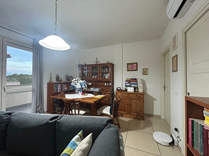 Appartamento quadrilocale in vendita in Via SantAngelo, Campi Bisenzio