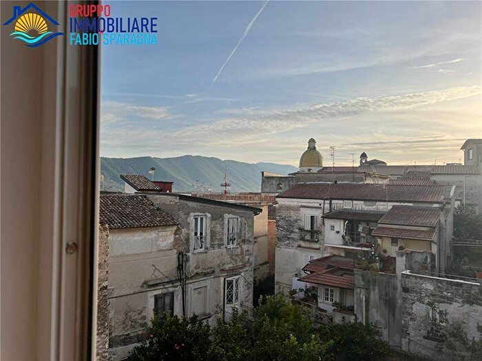 Appartamento con 6 locali in vendita in via Paolini, Centro, Sessa Aurunca