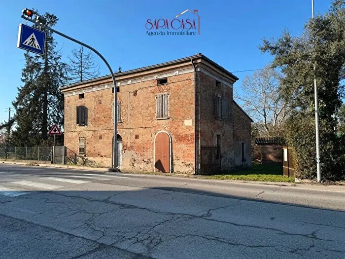 Casa con 6 locali in vendita in Conselice