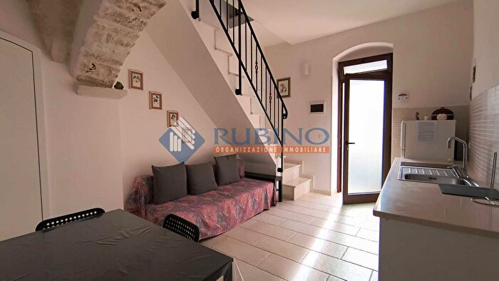 Appartamento bilocale in vendita in Via Don Cristoforo, Castellana Grotte