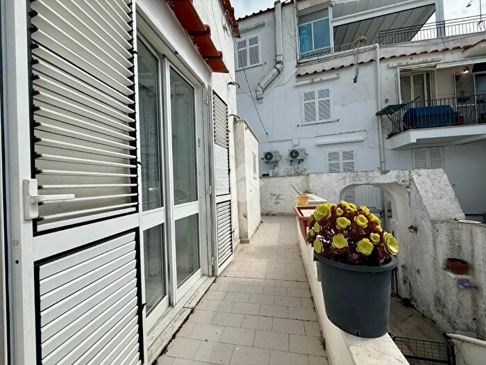 Appartamento trilocale in vendita in Via Angelo Migliaccio, Barano DIschia